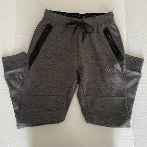 AMERICAN EAGLE men’s size small performance joggers